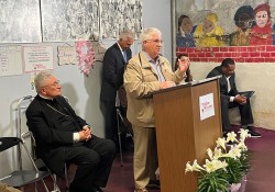 April 3, 2024: Senator Fontana spoke at a groundbreaking ceremony for the renovation and expansion of the Jubilee Kitchen in Uptown.