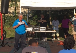 Agosto 3, 2016: Senator Fontana attended National Night Out events in Garfield and Beechview. Over 50 Night Out events took place in neighborhoods throughout the City of Pittsburgh.