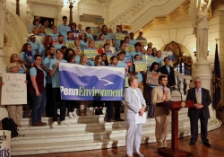 Junio 20, 2017: Senator Fontana spoke at a press conference at the State Capitol, hosted by PennEnvironment, about the importance of continuing the Obama Clean Power Plan.
