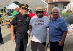 Agosto 3, 2021: Senator Fontana visited National Night Out festivities in Sheraden and Beechview.