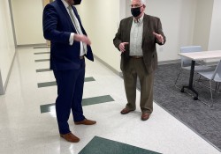 Febrero 16, 2022: Senator Fontana spoke at a ribbon cutting ceremony or AlphaLab Health, a joint venture between Allegheny Health Network and Innovation Works to deliver greater value to health and life science related companies in the Pittsburgh region, nurturing innovations that will change health care and create growth for the regional economy. T